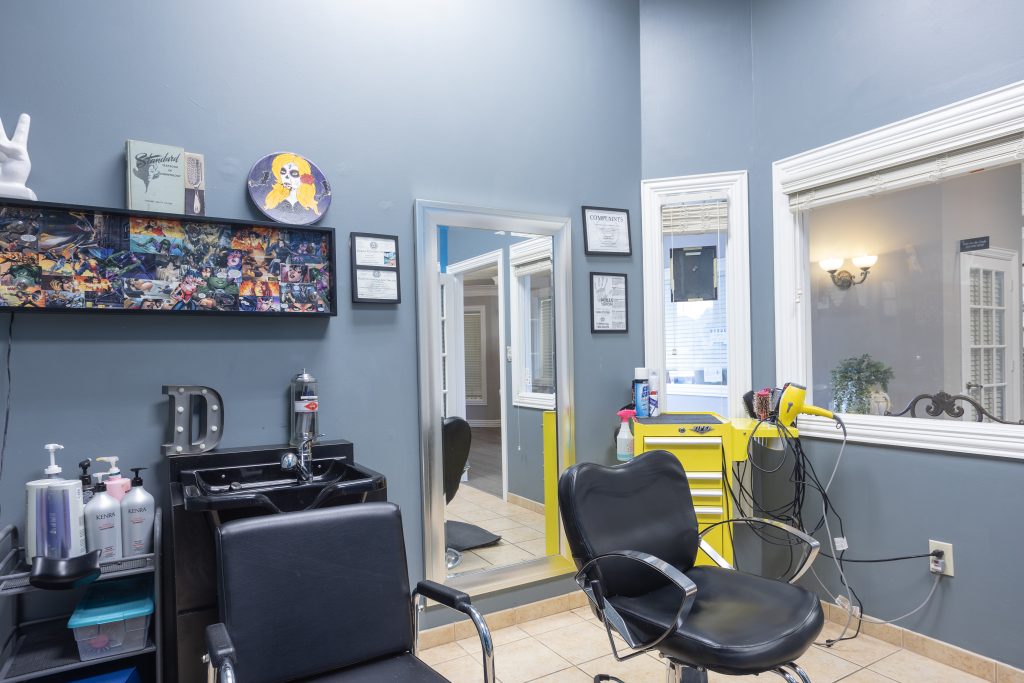 Effective salon branding strategies for stronger beauty business marketing with salon social media and client attraction techniques. Salon d' Elegance is the best salon suite rentals for beauty professionals in Richardson, Texas. Salon suites near me, salon suite rentals near me. 