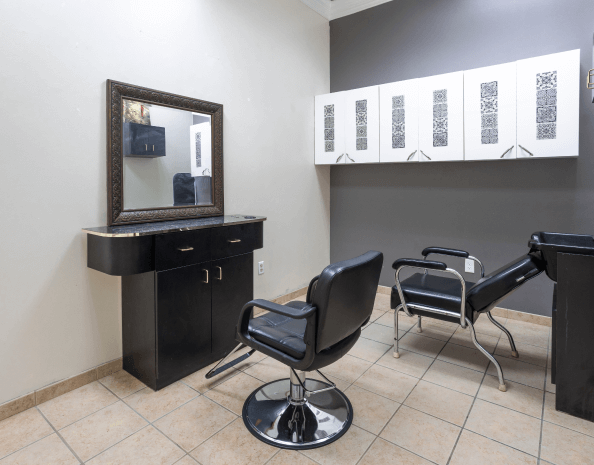 Beauty entrepreneurs looking for the perfect salon suite checklist for their beauty business should look no further than Salon D' Elegance. Our beauty entrepreneur guide showcases exactly everything you need, salon business essentials, and professional space requirements. Salon D' Elegance is the top rated salon suites in Richardson, salon suites near Hebron, salon studios near Carrollton, salon suite rentals in Richardson. 